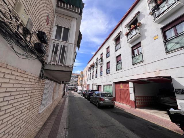 Piso en venta en Parla, Calle Pinto San Roque. PISO en 1ª planta en Parla. Pisos.
