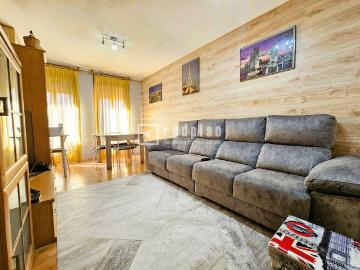 Piso en venta en Parla, Centro. vivienda seminueva en pleno centro 85 m. Pisos.