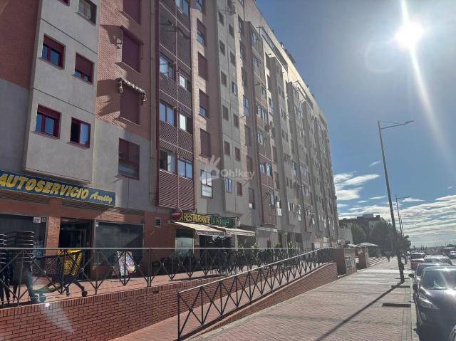 Piso en Venta en Parla Este