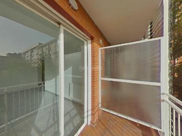 Piso en venta en Parla, Las Américas. Elegante Piso Alquilado en Parla Zona Las Américas por 201.500. Pisos.