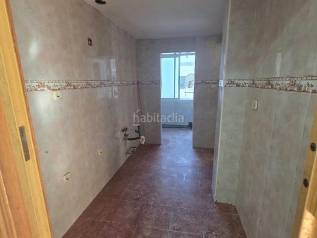 Piso en venta en Parla, Reyes. ¡ENCANTADOR PISO EN PARLA!. Pisos.