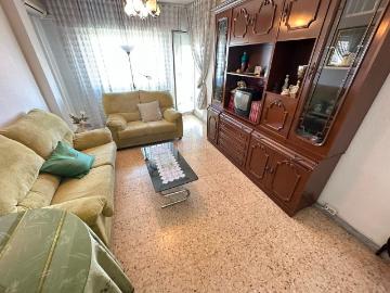 Piso en venta en Parla, Villayuventus Renfe. CASALIA presenta: Amplio Piso con terraza y ascensor Zona Villayuventus. Pisos.