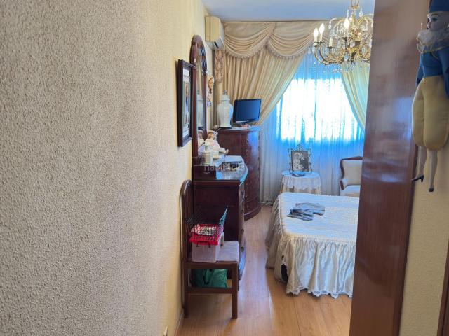 Piso en venta en Parla, Villayuventus Renfe. Gran piso de 4 dormitorios. Pisos.