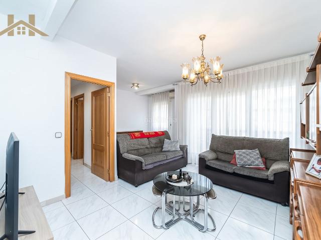 Piso en venta en Parla, Villayuventus Renfe. Piso en venta en Calle de Cuenca. Pisos.