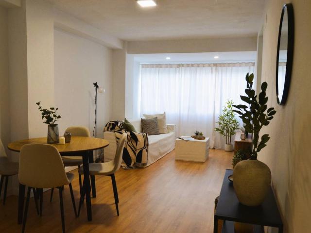 Piso en Venta en Parque Victoria Eugenia