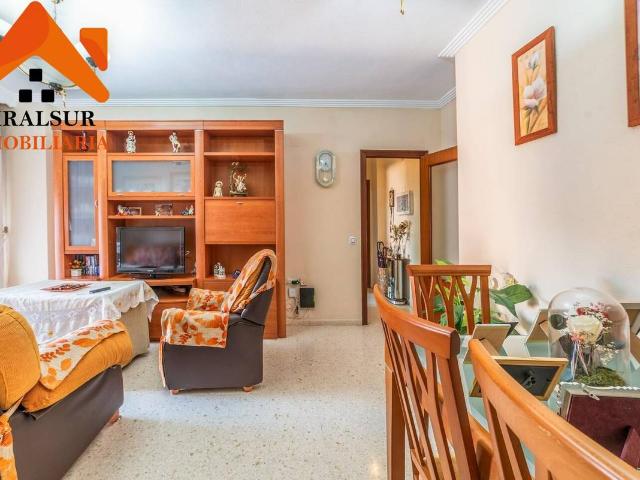 Piso en Venta en Parque Alcosa