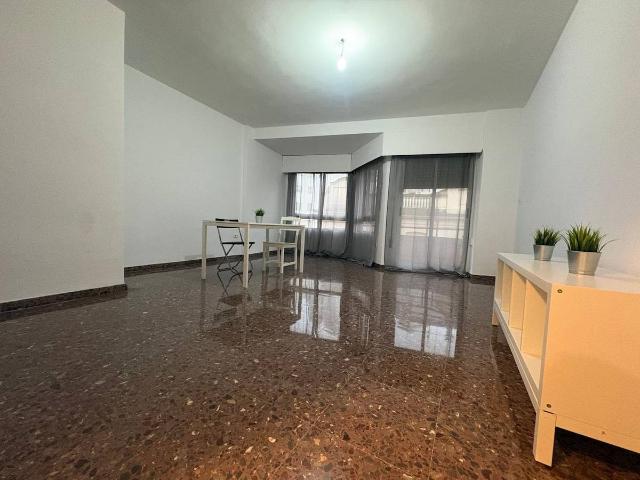 Piso en Venta en Parque de la Bombilla