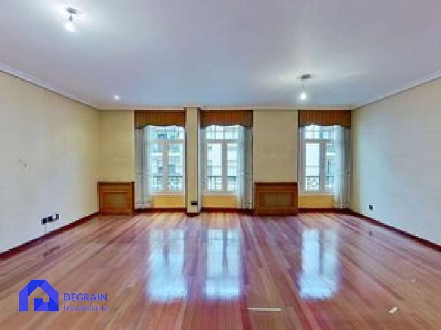 Piso en Venta en Parque San Francisco Uría