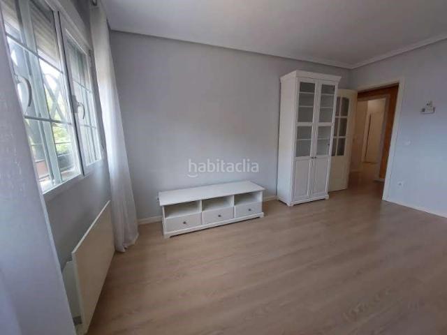 Piso en venta en Pedrezuela. Pisos.