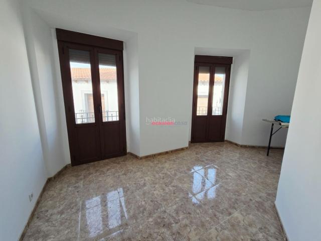 Piso en venta en Pedroche. PISO EN VENTA EN PEDROCHE. Pisos.