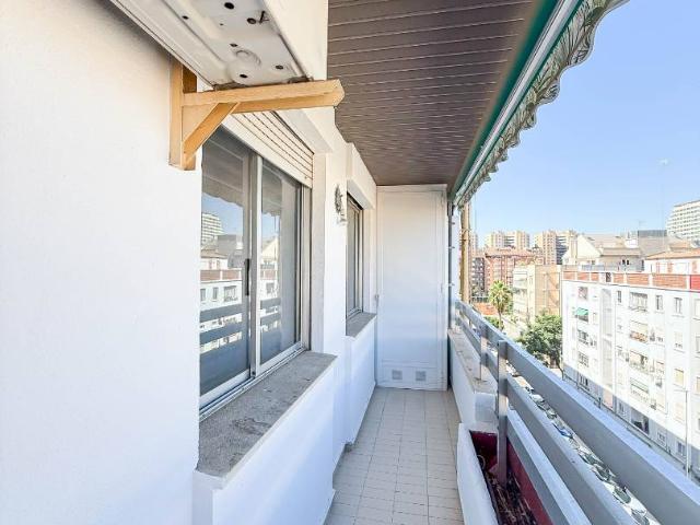 Piso en Venta en Penya Roja Avda. Francia
