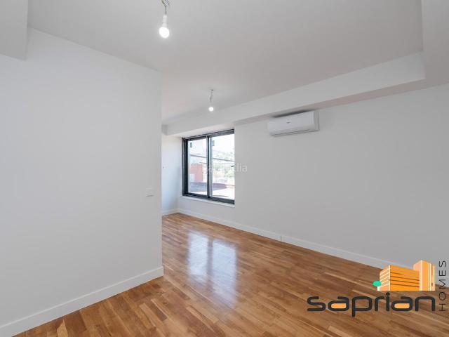 Piso en venta en Perales de Tajuña. Dúplex en venta en calle Extramuros. Pisos Perales de.
