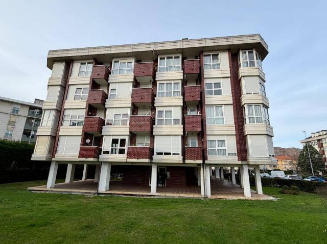 Piso en Venta en Peñacastillo Nueva Montaña