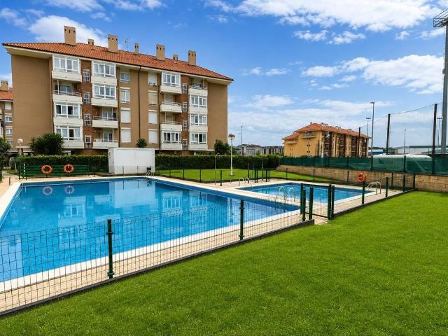 Piso en Venta en Peñacastillo Nueva Montaña