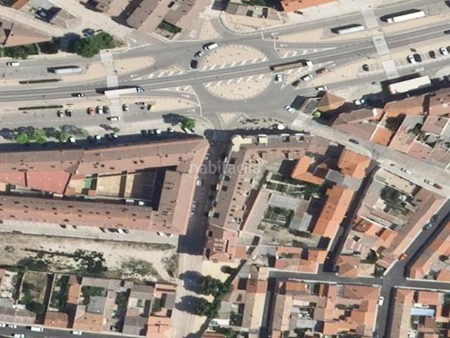 Piso en venta en Peñafiel. Venta de Piso en Calle Huertas, Peñafiel Valladolid. Pisos.