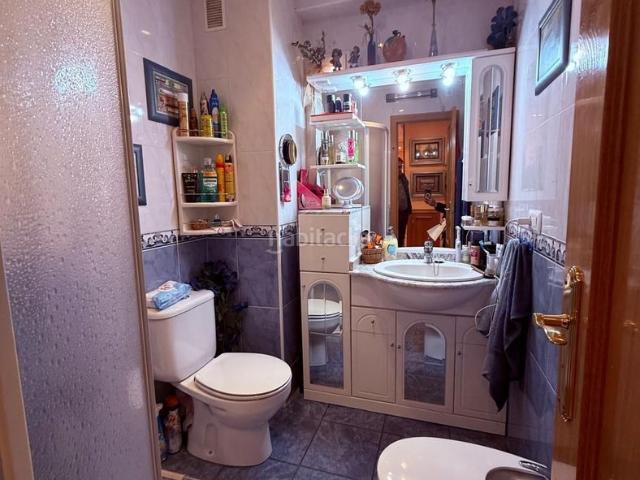 Piso en venta en Peñaranda de Bracamonte. SE VENDE PISO DE TRES DORMITORIOS EN MUY BUEN ESTADO. Pisos Peñaranda de.