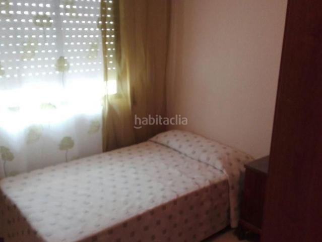 Piso en venta en Peñarroya Pueblonuevo. Excelente piso en el distrito de Pya Pueblonuevo con una superficie de 91 m2, consta de 4 dormitorios, salón comedor, cocina, A A. Pisos Peñarroya.