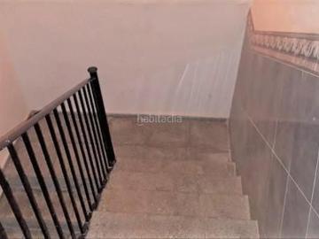 Piso en venta en Peñarroya Pueblonuevo. Excelente y único piso en venta en próximo a zona céntrica de Peñaroya Pueblonuevo. Con una superficie de 200 m2, consta de 4 dorm. Pisos Peñarroya.