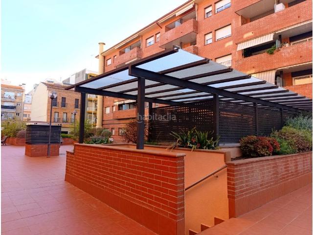 Piso en venta en Pineda de Mar, Poblenou. Ático dúplex en Pineda de Mar. Muy soleado, con 4 habitaciones y con 2 terrazas. Pisos Pineda de.