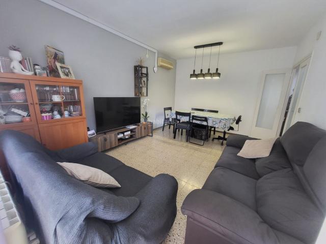 Piso en venta en Pineda de Mar, Poblenou. Ocasión! Amplia terraza con vistas. Pisos Pineda de.