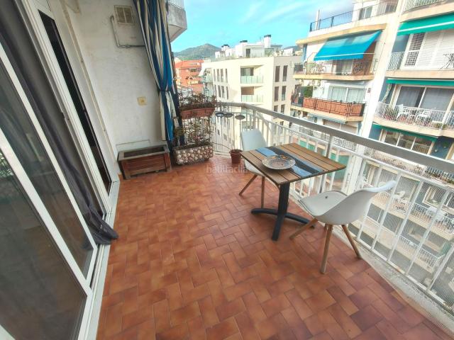 Piso en venta en Pineda de Mar, Poblenou. Piso alto, con terracita y vistas laterales al mar. Pisos Pineda de.