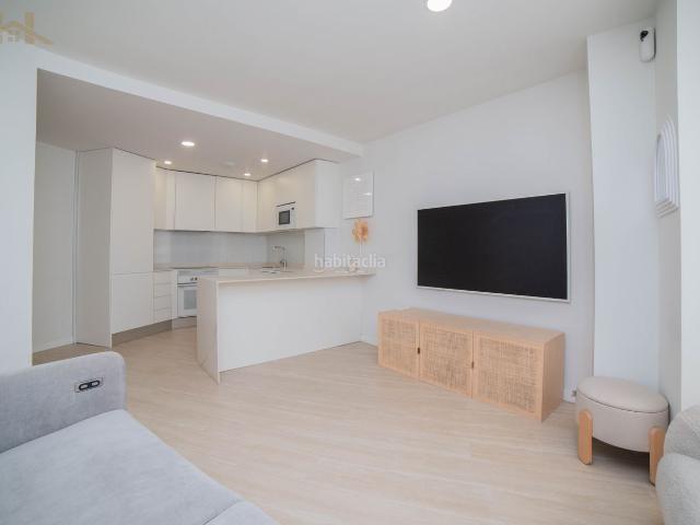 Piso en venta en Pinto, Centro Ayuntamiento. Piso de 3 dormitorios de obra reciente con terraza, aerotermia y opción de garaje en Pinto. Pisos.