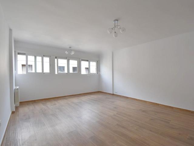 Piso en venta en Pinto, Centro Ayuntamiento. Vaya Joyita en Pinto!. Pisos.