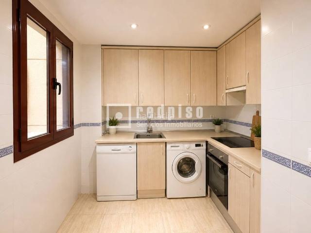 Piso en venta en Pinto, Parque Europa Los Pitufos. Tu nuevo hogar te espera! Luminoso piso de 3 habitaciones con garaje y trastero. Pisos.