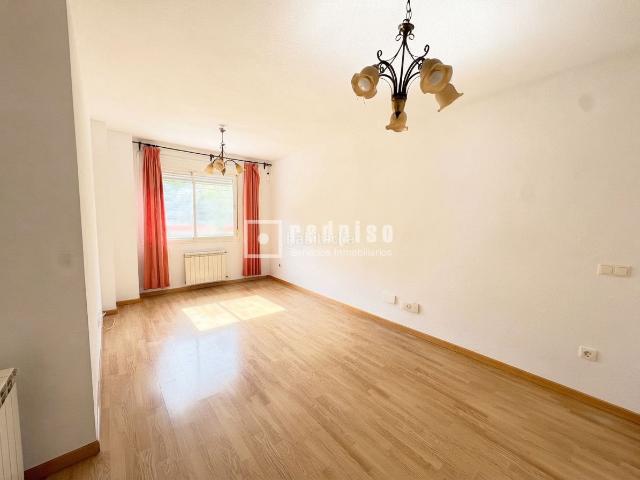 Piso en venta en Pinto, Tenería I Tenería II. Piso a la venta en Pinto Oportunidad. Pisos.