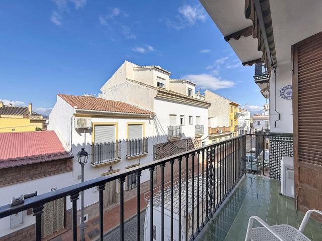 Piso en venta en Pizarra. Vivir con tranquilidad sin renunciar a Málaga en un piso pensado para disfrutar. Pisos.