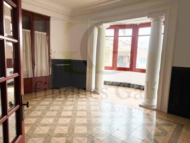Piso en Venta en Plaça Catalunya