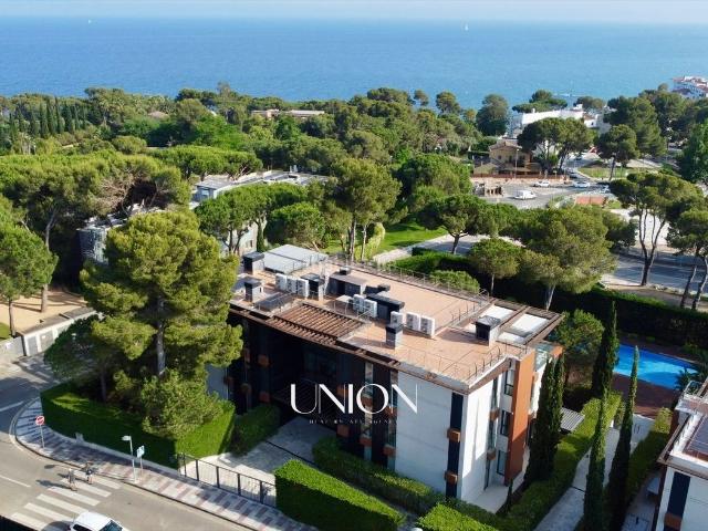 Piso en venta en Platja d´Aro, Los Pinos Politur Costa Brava. Exclusiva planta baja de lujo con acceso directo a la piscina. Pisos Platja.