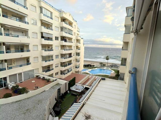 Piso en Venta en Playa Bajadilla Puertos