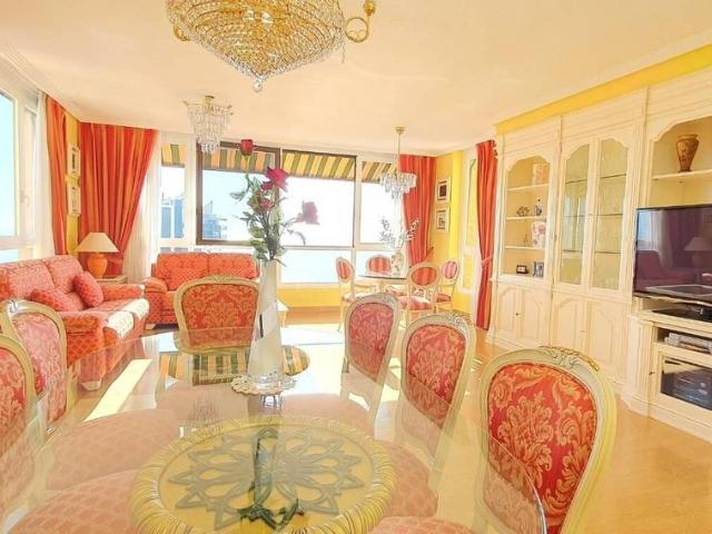 Piso en Venta en Playa Poniente