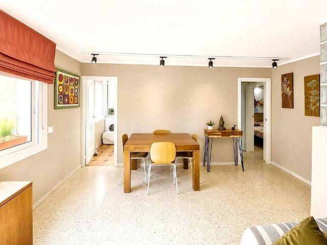 Piso en venta en plaza Aragó, Badalona, de 51 m² 2 habitaciones por 195.000