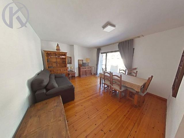 Piso en venta en plaza Còto Março, Vielha e Mijaran, de 70 m² 2 habitaciones por 320.000