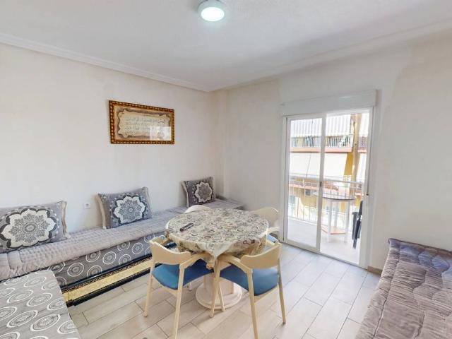 Piso en Venta en Plaza Crevillente Antiguos Juzgados El Asilo