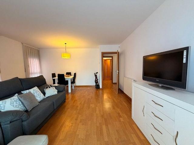 Piso en venta en plaza De Can Màrio, Palafrugell, de 99 m² 2 habitaciones por 189.000