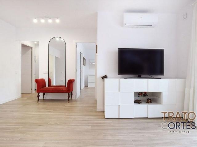 Piso en venta en plaza De Catalunya, Gavà, de 84 m² 3 habitaciones por 379.900