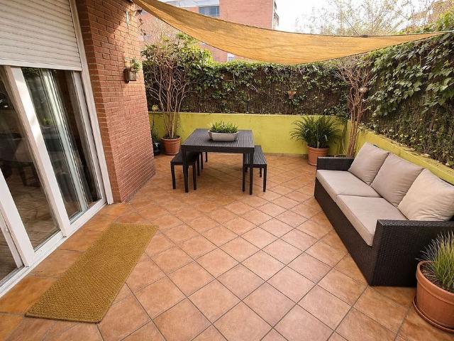 Piso en venta en plaza De la Mare, Montgat, de 101 m² 3 habitaciones por 549.900
