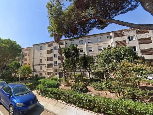 Piso en venta en plaza De la Hispanitat, Viladecans, de 68 m² 4 habitaciones por 160.820