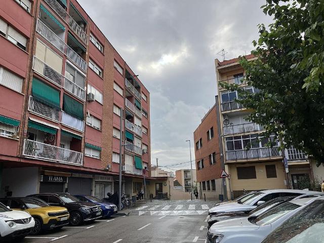 Piso en venta en plaza De la Pau, Sant Andreu de la Barca, de 81 m² 4 habitaciones por 155.000