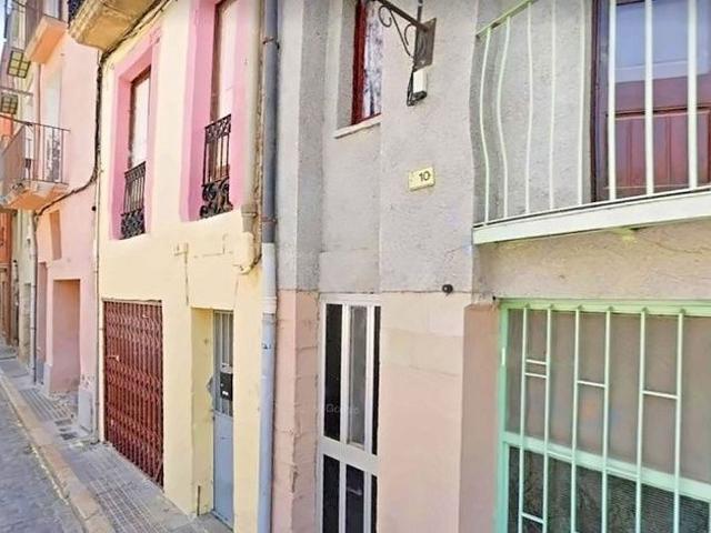Piso en venta en plaza De Sant Jaume, Tortosa, de 148 m² 2 habitaciones por 21.000