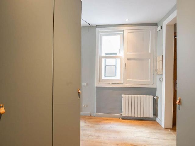 Piso en venta en plaza Del Duc de Medinaceli, Barcelona, de 115 m² 2 habitaciones por 749.000