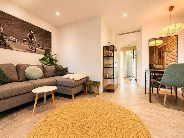 Piso en venta en plaza Del Marquès de Camps, Girona, de 70 m² 2 habitaciones por 319.000