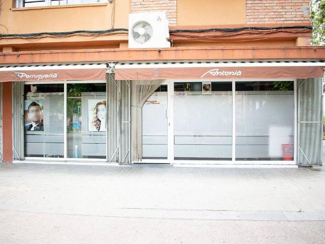 Piso en venta en plaza Del Poble, Montornès del Vallès, de 60 m² 2 habitaciones por 140.000