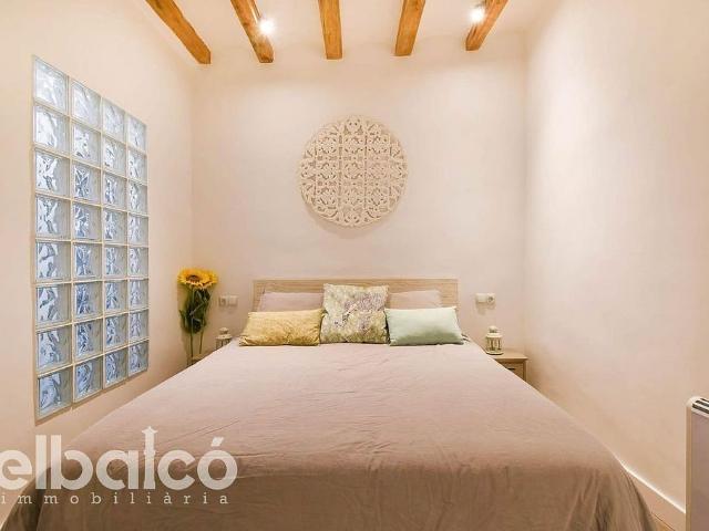 Piso en venta en plaza Dels Sedassos, Tarragona, de 43 m² 1 habitación por 98.500