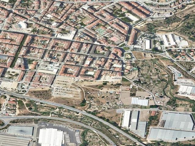 Piso en venta en plaza Dels Paisos Catalans, Olesa de Montserrat, de 106 m² 3 habitaciones por 241.780