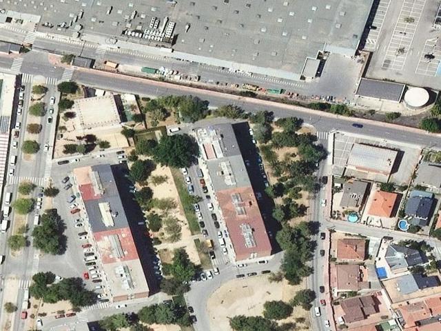 Piso en venta en plaza D'ibèria, Terrassa, de 72 m² 3 habitaciones por 95.000