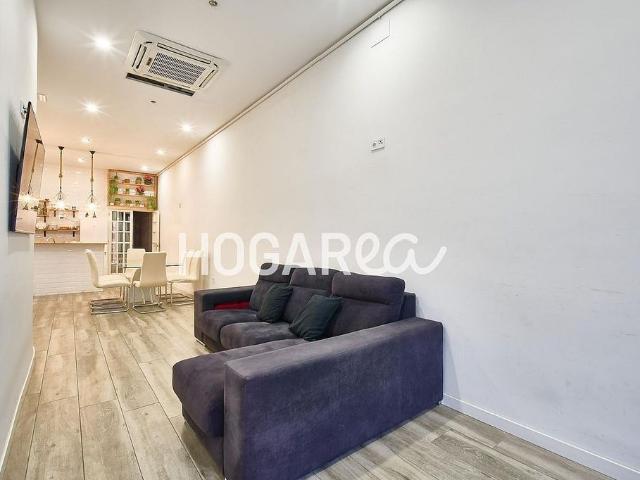 Piso en venta en plaza Espanyola, Hospitalet de Llobregat, L´, de 323 m² 3 habitaciones por 330.000
